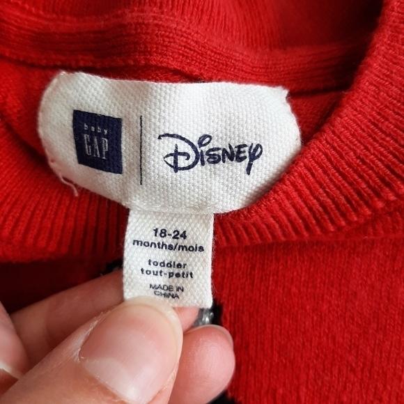 𝅺Baby Gap Disney Minnie Mouse Red Sweater size 18-24 months - Picture 5 of 6